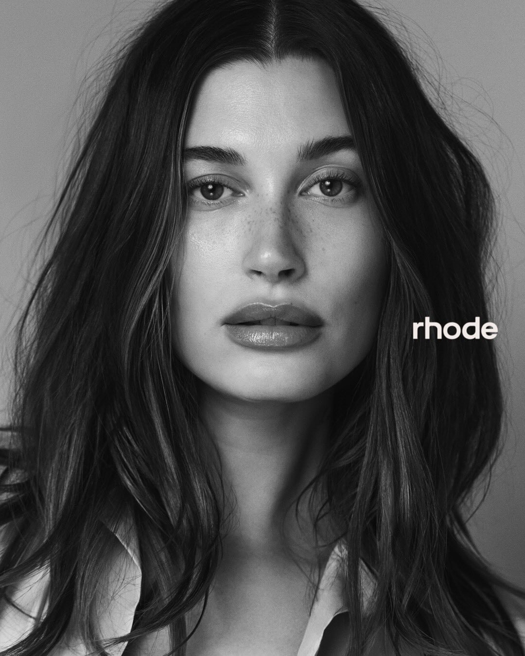 Amid rumors of her husband’s bankruptcy: Hailey Bieber sells her brand Rhode