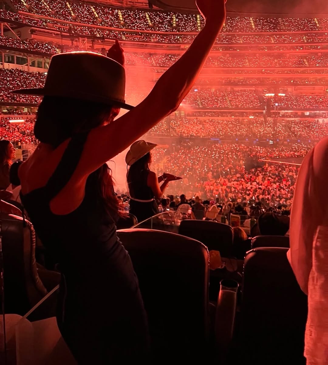 In love and happy: Prince Harry and Meghan Markle at Beyoncé’s concert
