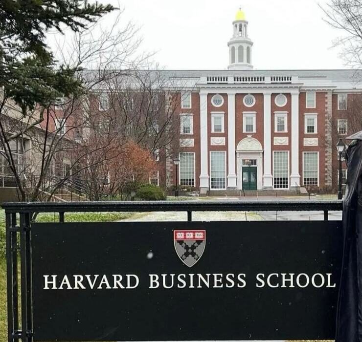 Kim Kardashian becomes a qualified lawyer