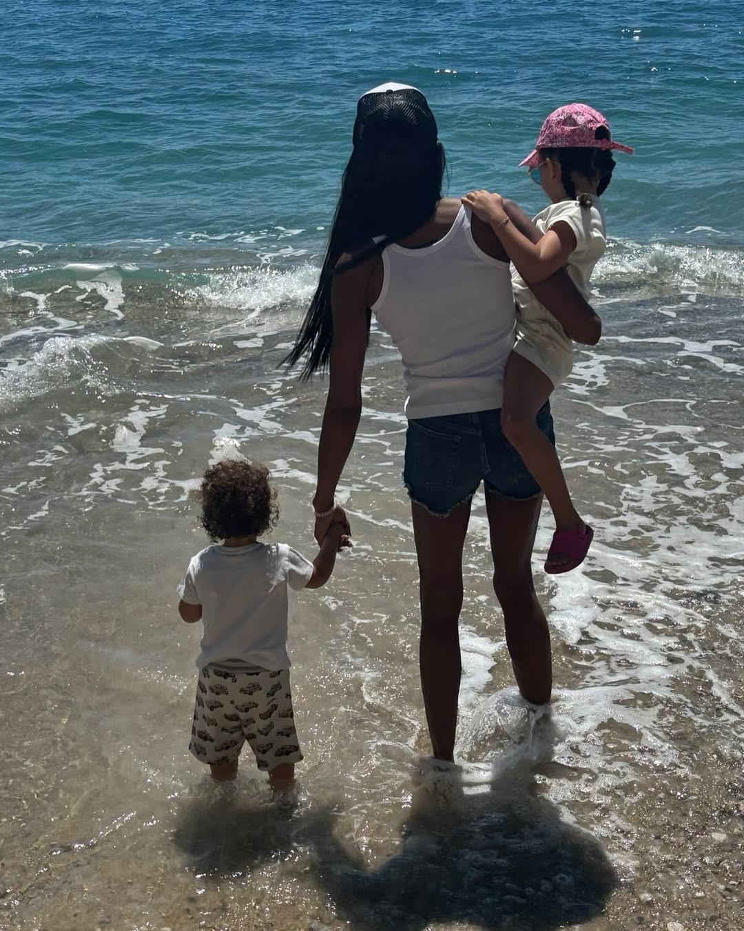 Rare moments: Naomi Campbell shares her life as a nom