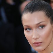Model Bella Hadid zeigt sich mit neuem Look