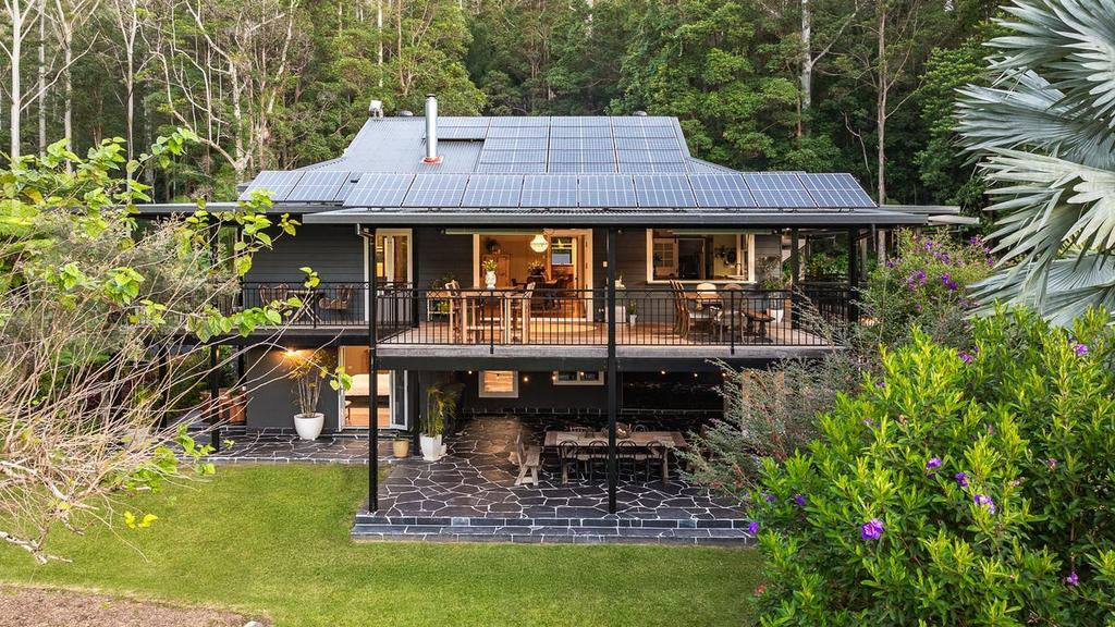 Margot Robbie’s secret farm estate on the Gold Coast listed for $4.9 million