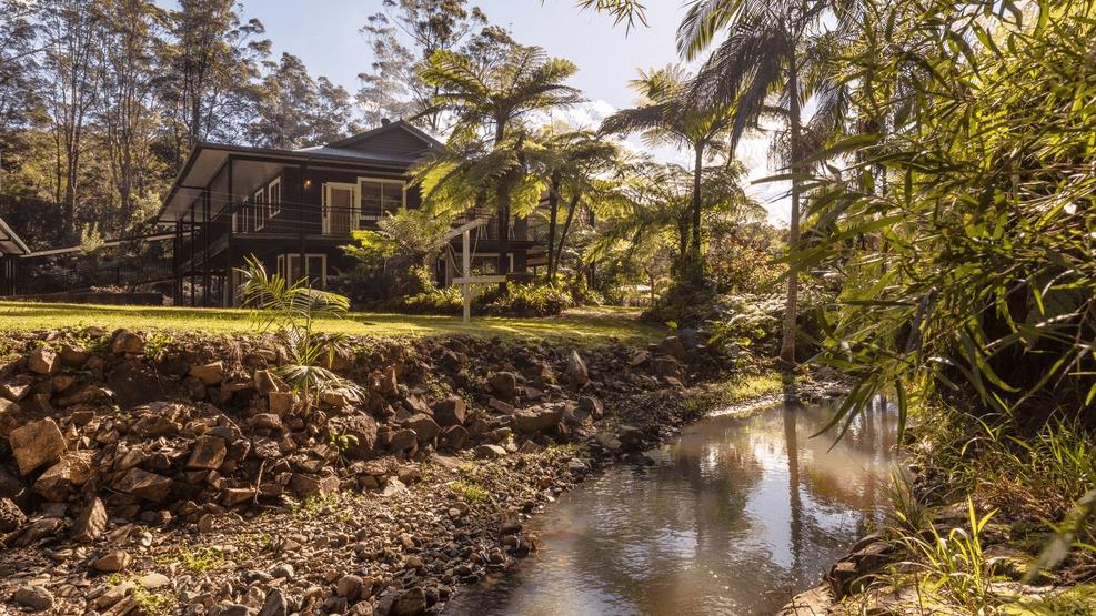 Margot Robbie’s secret farm estate on the Gold Coast listed for $4.9 million