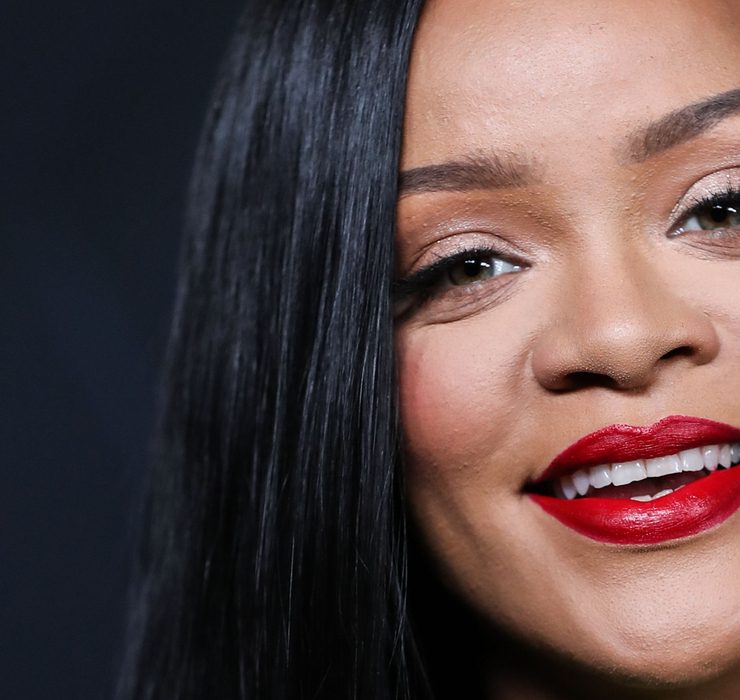 Stylish mama: Rihanna’s new maternity look turns heads