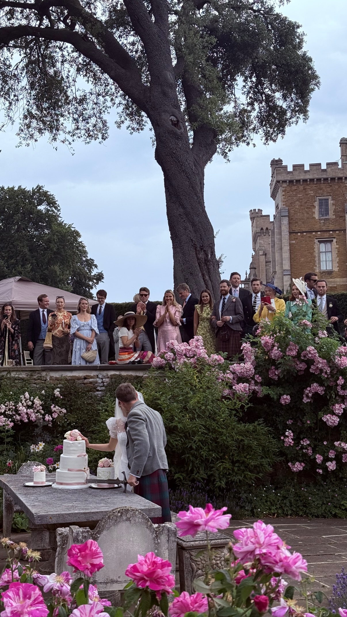 One of Britain’s «society sisters», Lady Violet Manners, has married