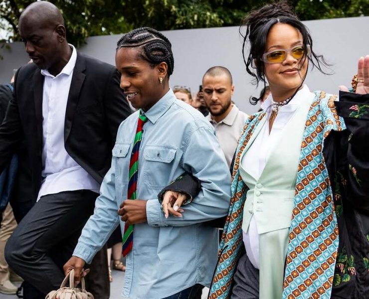 Pregnant Rihanna
