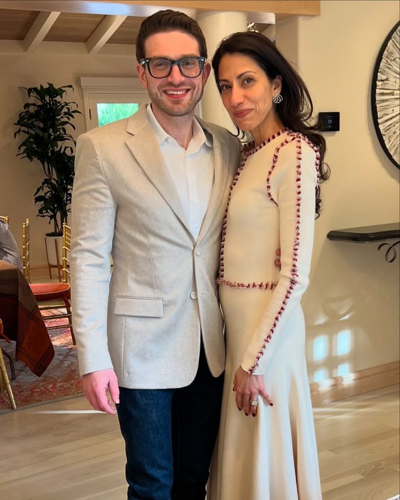 Huma Abedin, ehemalige Assistentin von Hillary Clinton, hat den Milliardär Alexander Soros geheiratet