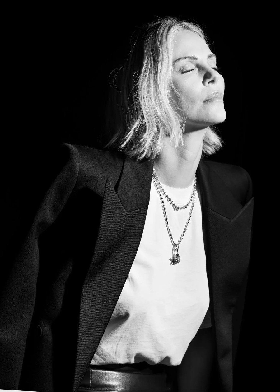 Queens of Hollywood: Uma Thurman and Charlize Theron featured in The New York Times