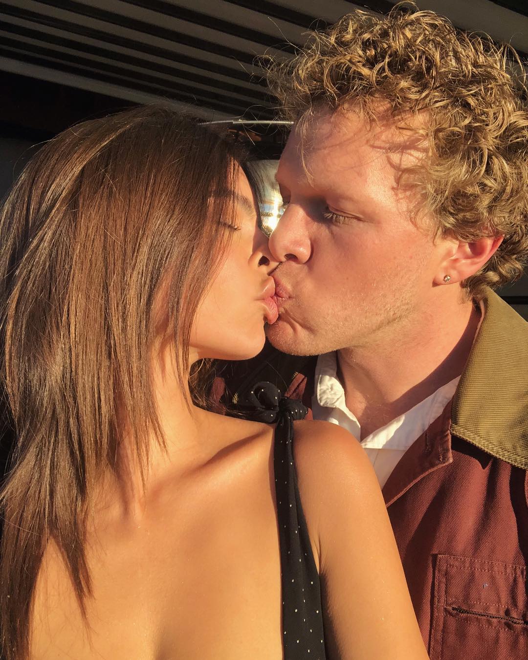 Emily Ratajkowski officially divorced from her husband