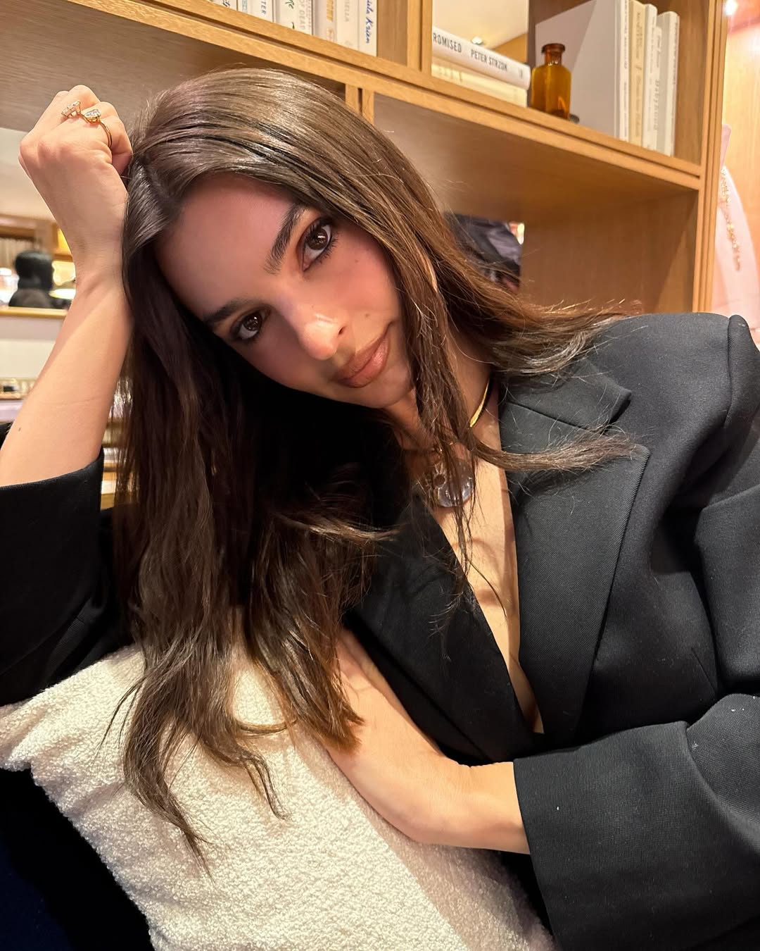 Emily Ratajkowski officially divorced from her husband