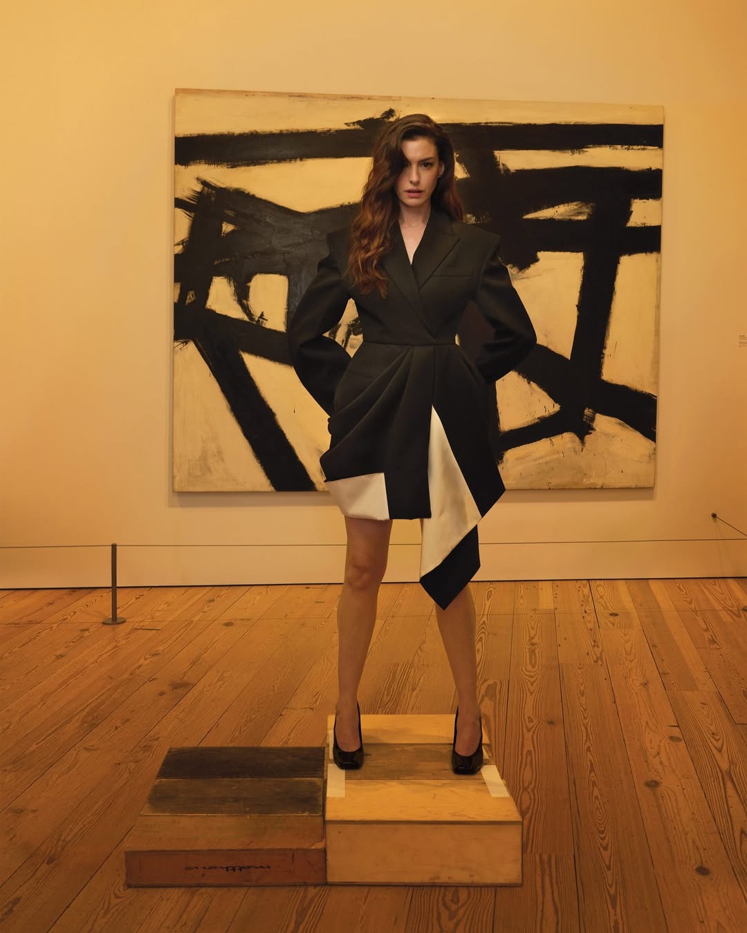 Anne Hathaway posiert für die Vogue und spricht über die schwierigste Rolle ihres Lebens