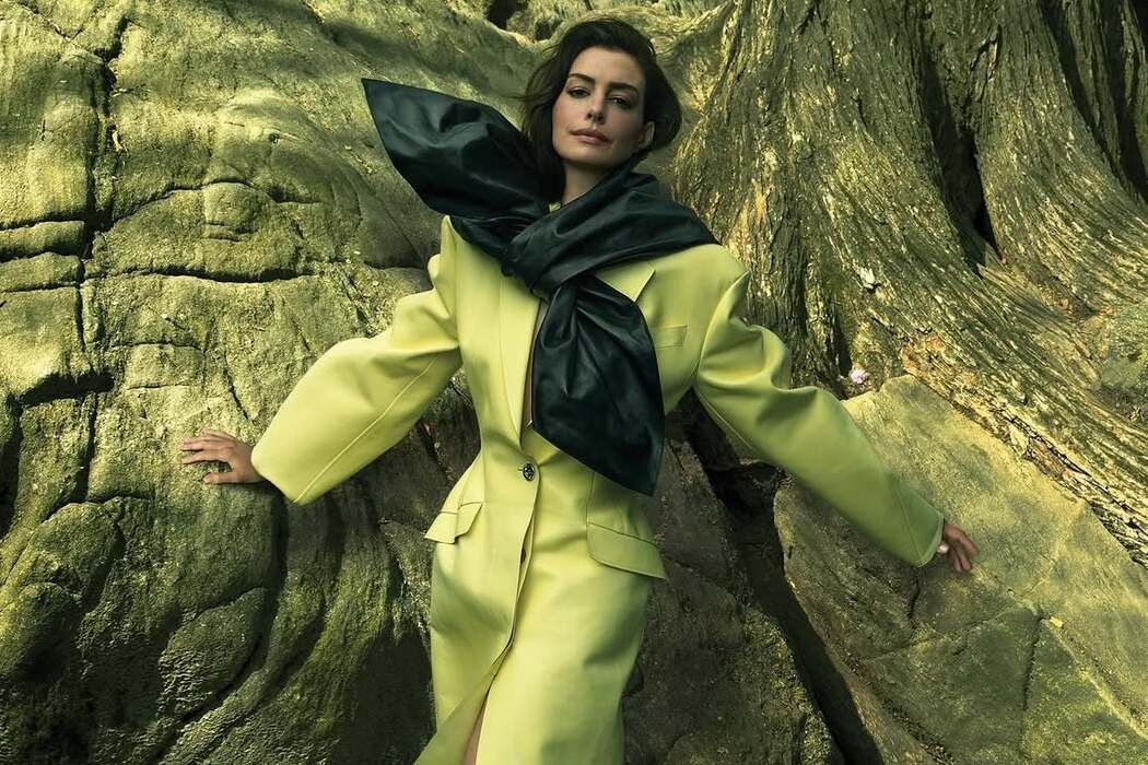 Anne Hathaway posiert für die Vogue und spricht über die schwierigste Rolle ihres Lebens