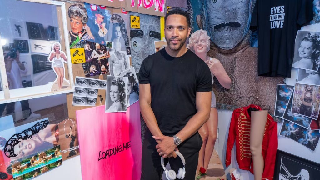 Rebecca Horner, Lizz Görgl and Cesár Sampson at the opening of Franz-Josef Baur’s exhibition in Vienna