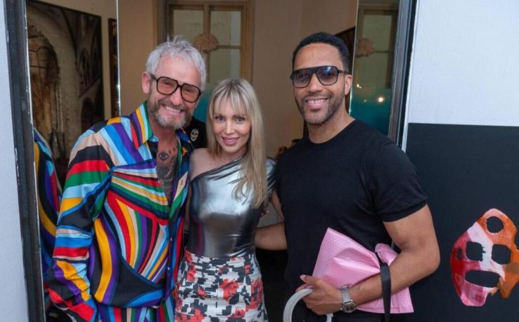 Rebecca Horner, Lizz Görgl and Cesár Sampson at the opening of Franz-Josef Baur’s exhibition in Vienna