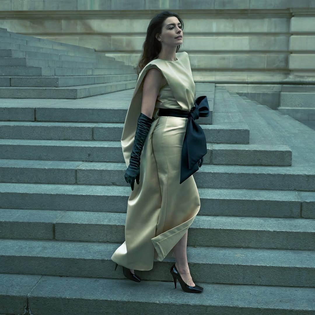 Anne Hathaway posiert für die Vogue und spricht über die schwierigste Rolle ihres Lebens