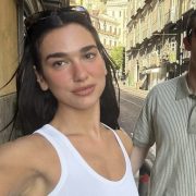 Der Bruder von Rosie Huntington-Whiteley hat geheiratet: Erste Fotos und Details