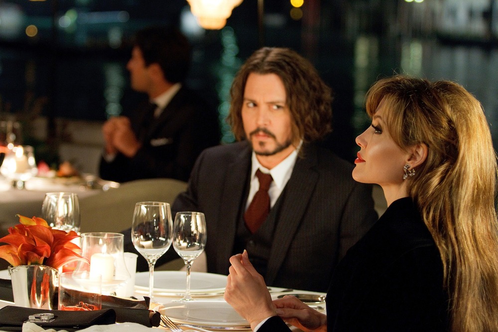 Media: Angelina Jolie and Johnny Depp spark romance rumors