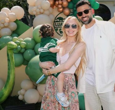 Dinosaurier-Torte und Mini-Zoo: Lindsay Lohan feierte den zweiten Geburtstag ihres Sohnes