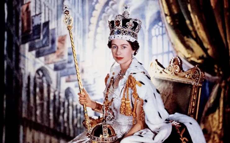 The Queen and fashion: Buckingham Palace announces exhibition on the style of Elizabeth II