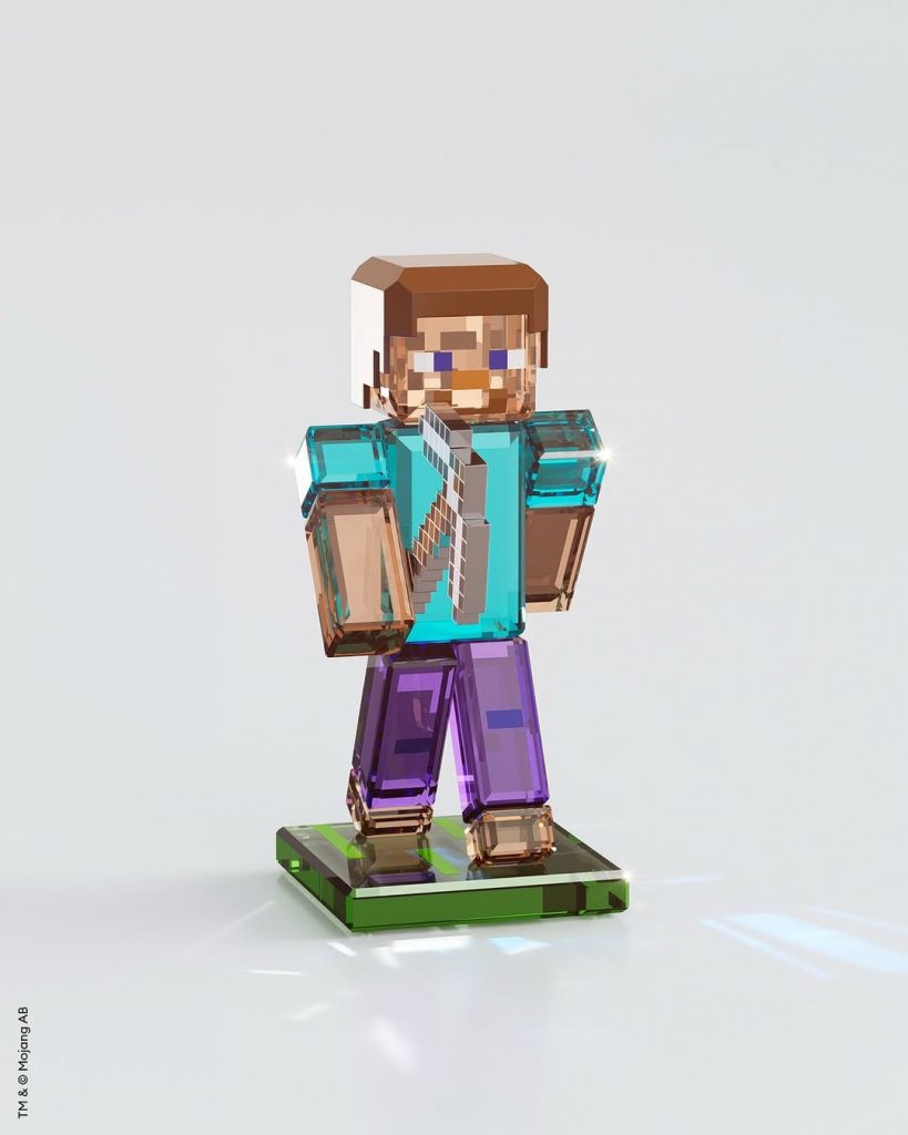 Swarovski und Minecraft: Schmuckmarke bringt Kristallfiguren-Kollektion nach dem Spiel heraus
