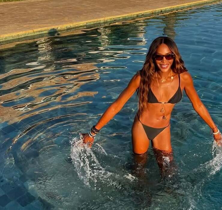 Die 55-jährige Naomi Campbell zeigt ihre makellose Figur im Ibiza-Urlaub