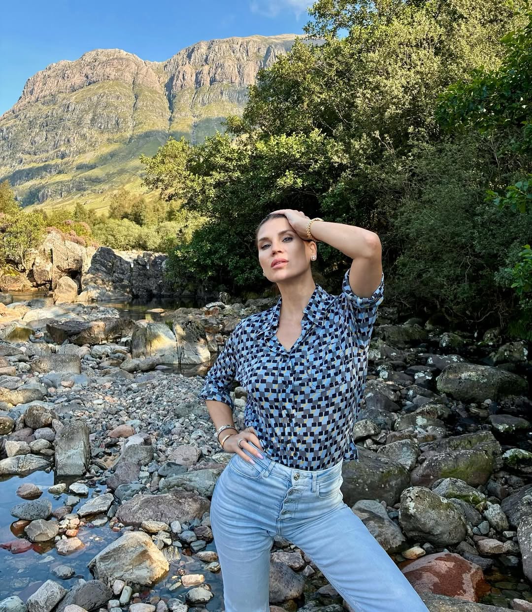 ORF host Leona König shares scenic vacation photos