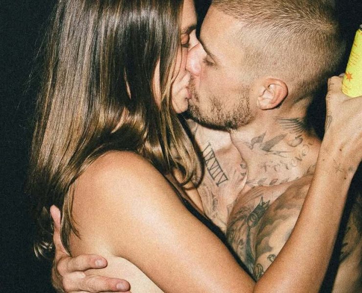 Justin Bieber features wife and son in new music video «Yukon»