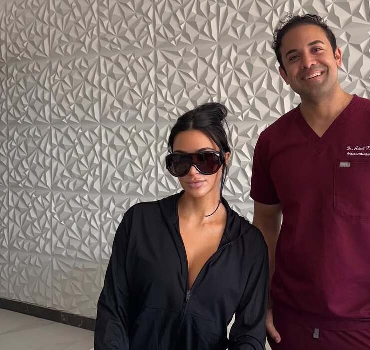 Kim Kardashian verriet, dass sie sich in Mexiko mit verbotenen Methoden behandeln ließ