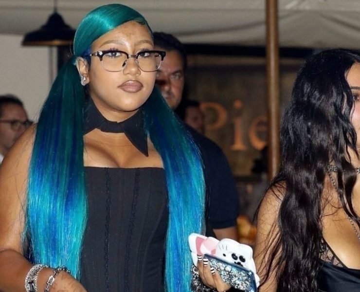 Corset and Colored Strands: Kim Kardashian Criticized Over 12-Year-Old Daughter’s Look