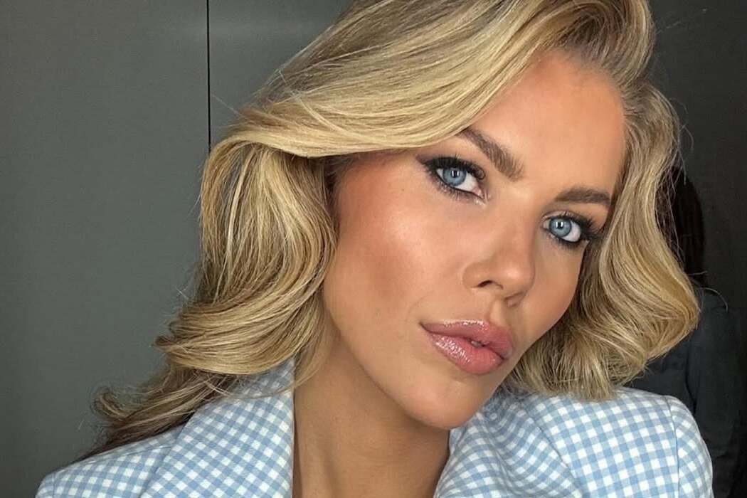 Victoria Swarovski Debuts a New Look as a Blonde