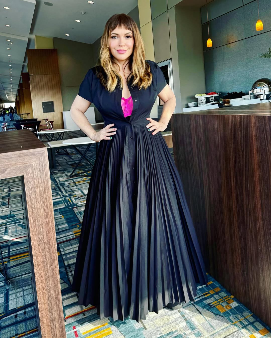 «Falsche Narrative»: Alyssa Milano hat ihre Brustimplantate entfernt