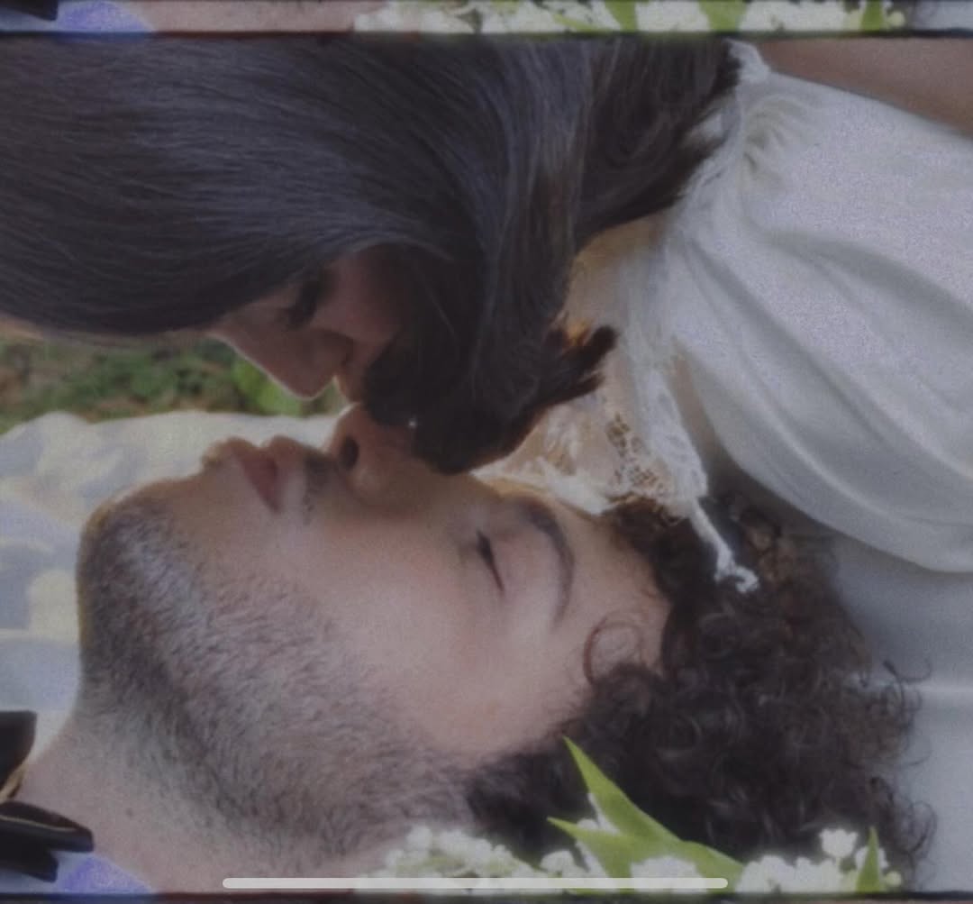 In einem Kleid von Ralph Lauren: Selena Gomez hat geheiratet