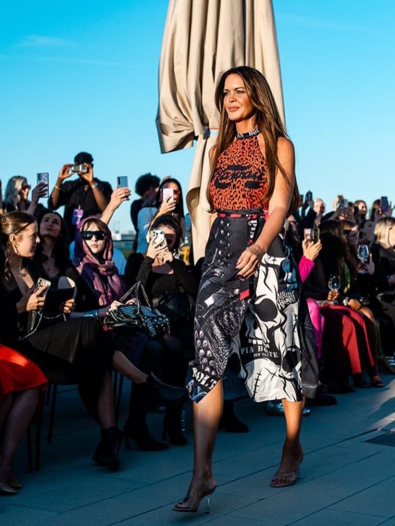 ORF-Star Martina Reuter auf dem Laufsteg der Munich Fashion Week