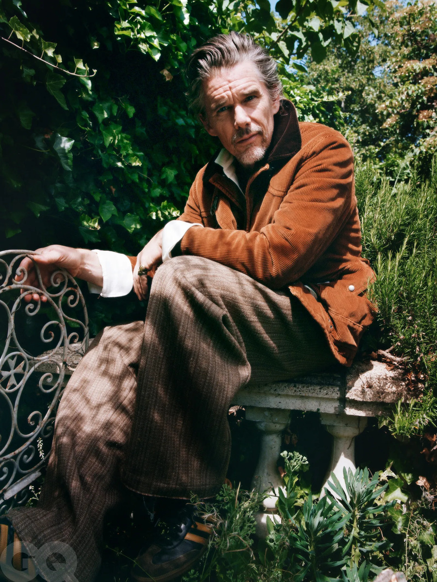 Ethan Hawke on his divorce from Uma Thurman and the missed role in «Titanic»