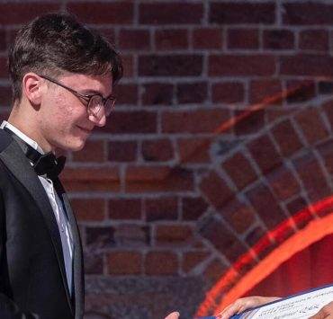 Headlines: Crown Princess Victoria in Swarovski earrings at the Junior Water Prize