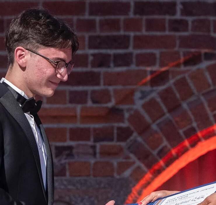 Headlines: Crown Princess Victoria in Swarovski earrings at the Junior Water Prize