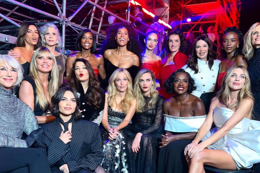 Heidi Klum, Kendall Jenner, Eva Longoria und weitere Stars bei der L’Oréal-Show in Paris