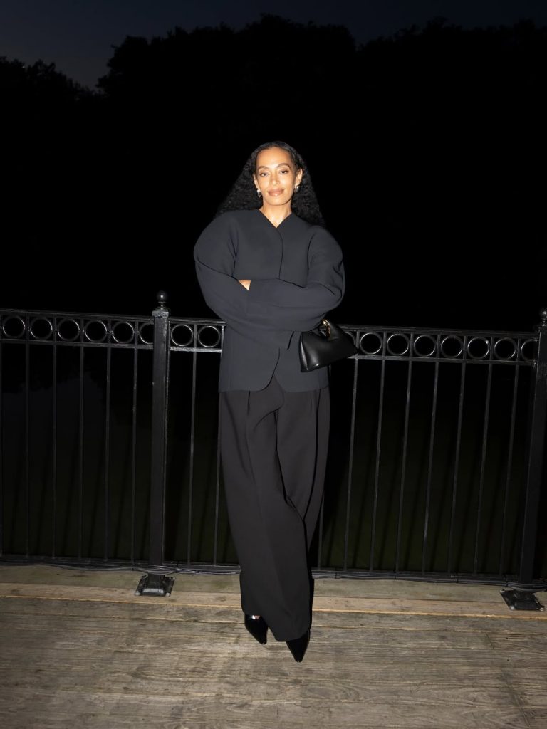Julia und Emma Roberts bei der Champagner-Launchparty von Jacquemus