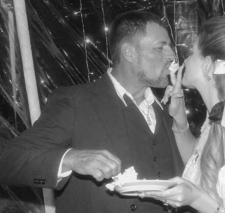 Lana Del Rey zeigt Archivaufnahmen von ihrer Hochzeit