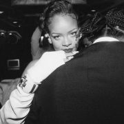 Pierpaolo Piccioli debütiert bei Balenciaga: Eleganz, Architektur und der Geist des Erbes