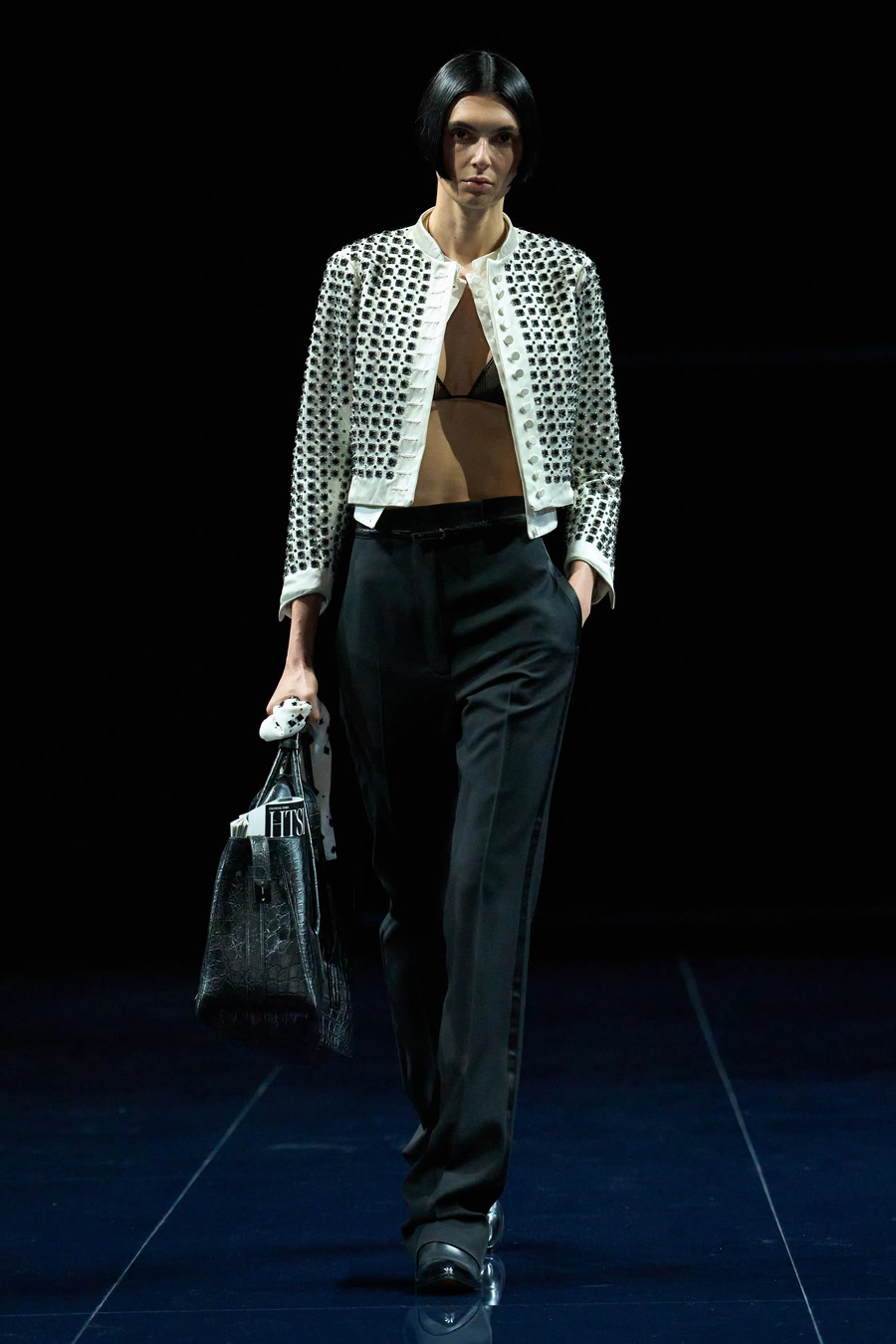 Arroganter Chic: Haider Ackermann präsentierte seine Debütkollektion SS’26 für Tom Ford