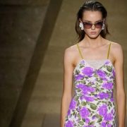 Kim Kardashians Marke präsentiert Unterwäsche mit Kunsthaar