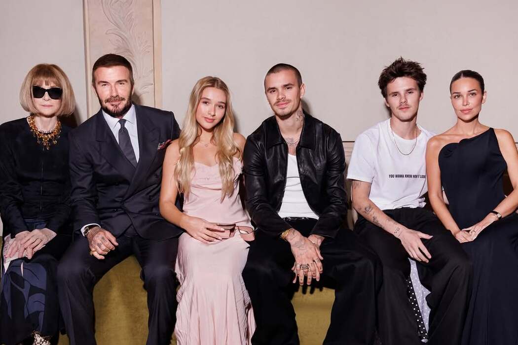 Die Beckhams und Anna Wintour in der Front Row bei der Victoria-Beckham-Show