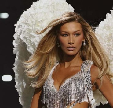 Die schwangere Jasmine Tookes, die Hadid-Schwestern und andere atemberaubende Stars im neuen Victoria’s-Secret-Show