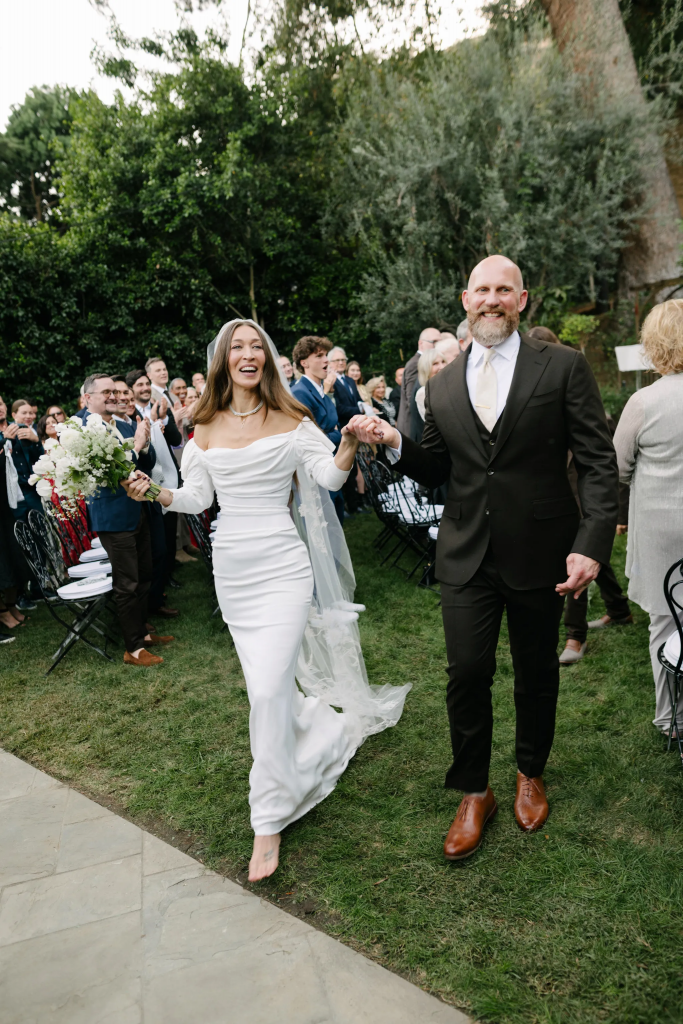 Lachen und Freudentränen: Gigi und Bella Hadid auf der Hochzeit ihrer älteren Schwester