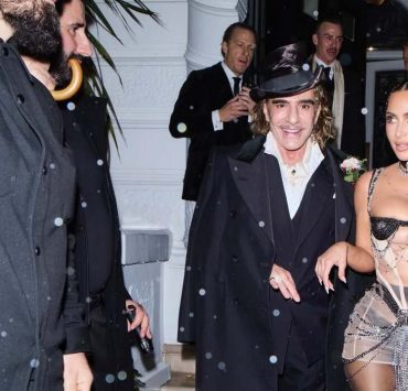 John Galliano, Kate Moss und weitere Stars auf Kim Kardashians Geburtstagsparty in London