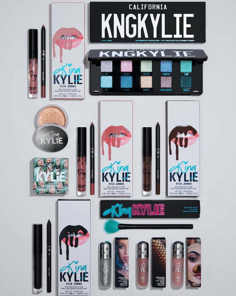 Kylie Jenner bringt eine limitierte Make-up-Kollektion zum 10-jährigen Jubiläum ihrer Marke heraus
