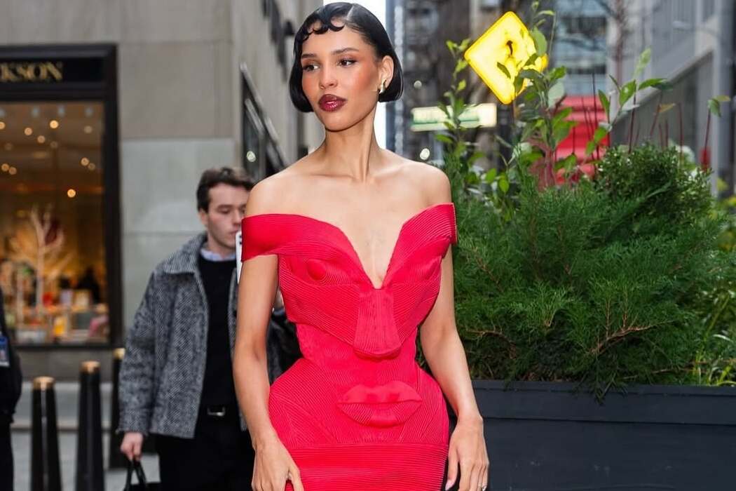 Nara Smith ist zum vierten Mal Mutter geworden