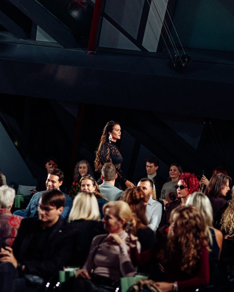 Martina Reuter erobert erneut den Laufsteg