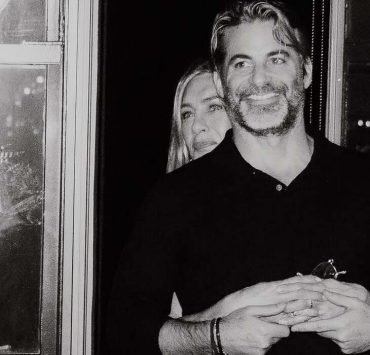 Jennifer Aniston confirms romance with hypnotherapist